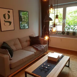 Apartment Stylisch-gemütliche 70qm Im Zentralen D-derendorf, Düsseldorf